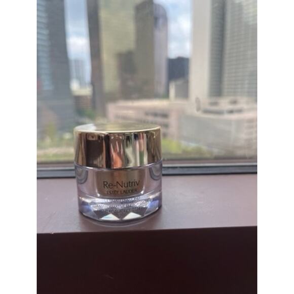 Estee Lauder Re-Nutriv Ultimate Diamond